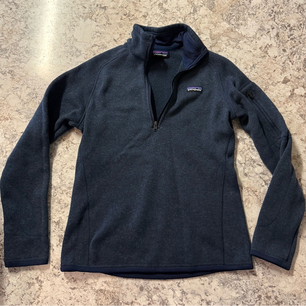 Woman’s Patagonia Deep Blue Fleece Pullover Jacket